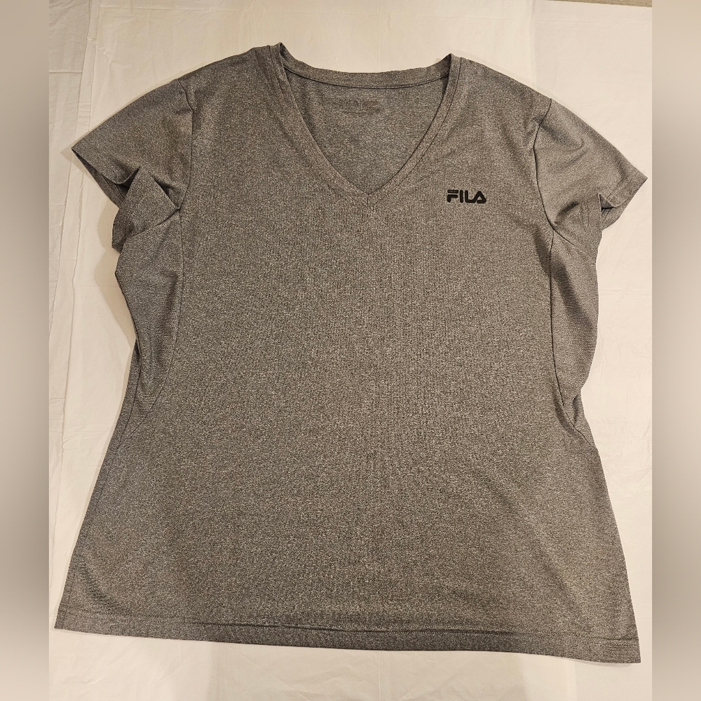 Fila sport women's XL gray top